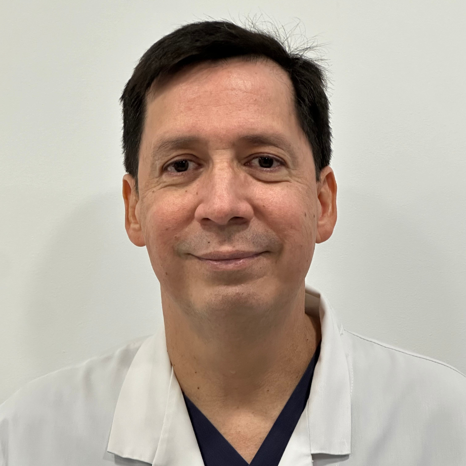 Dr. David González Spain